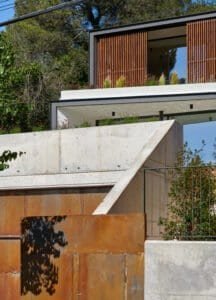 Detall façana moderna: formigó